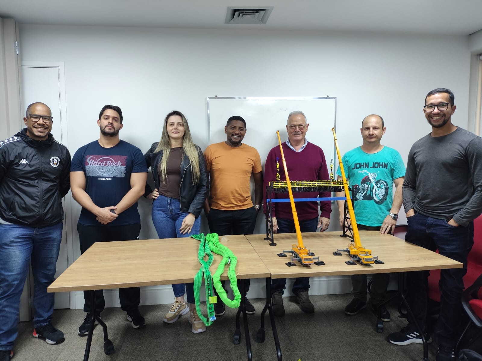 Seis profissionais concluem curso de Formação de Rigger